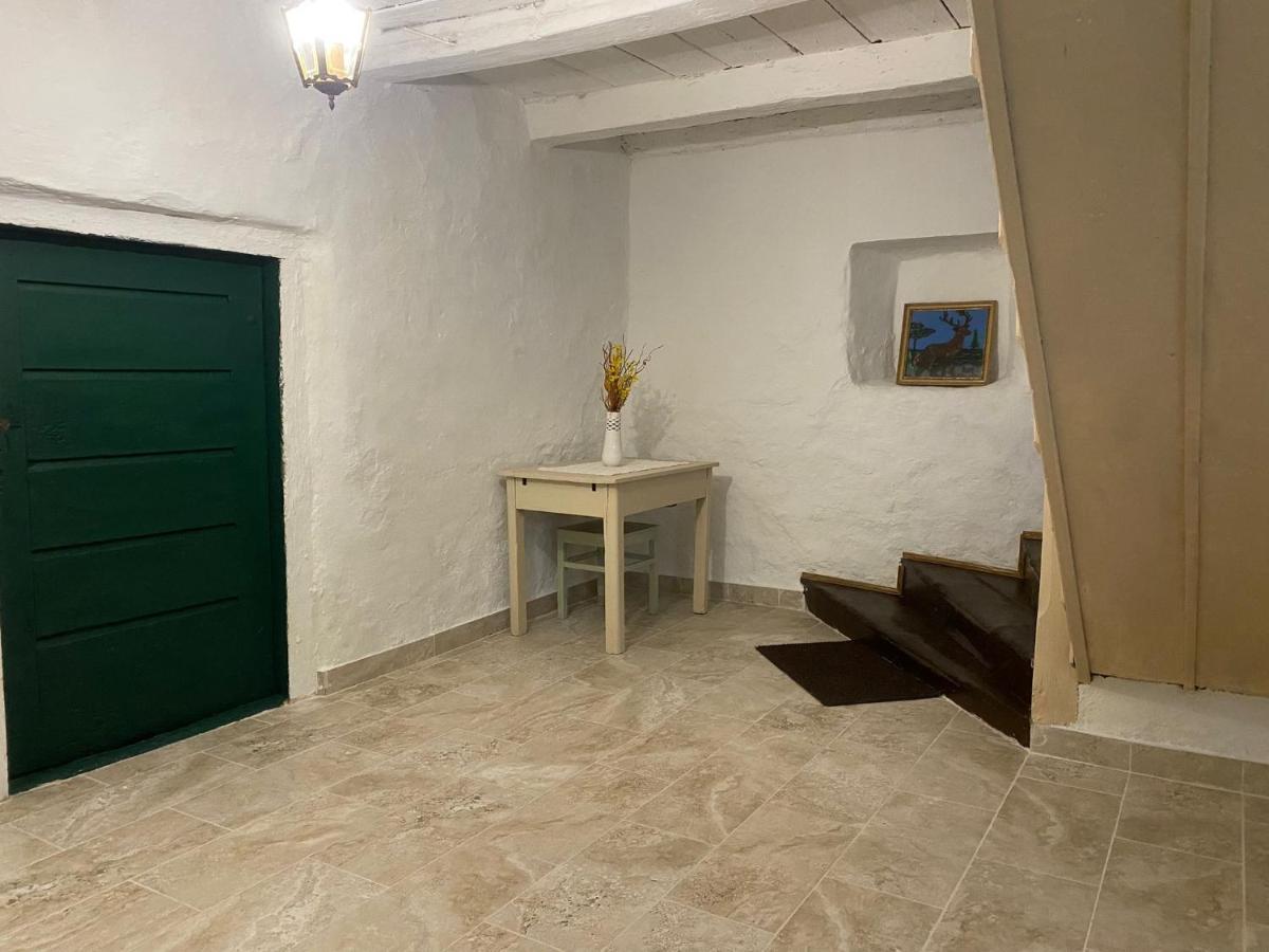 Cultural Monument House Vecchia Villa Otočac Eksteriør billede